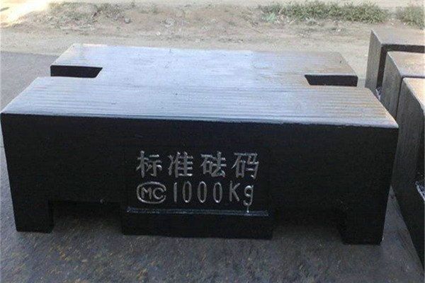 哪些因素會(huì )影響鑄鐵砝碼的使用壽命